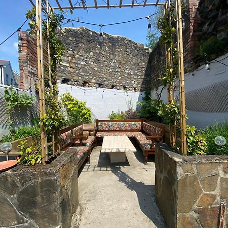 The Tiger Inn Merthyr Tydfil Extérieur photo