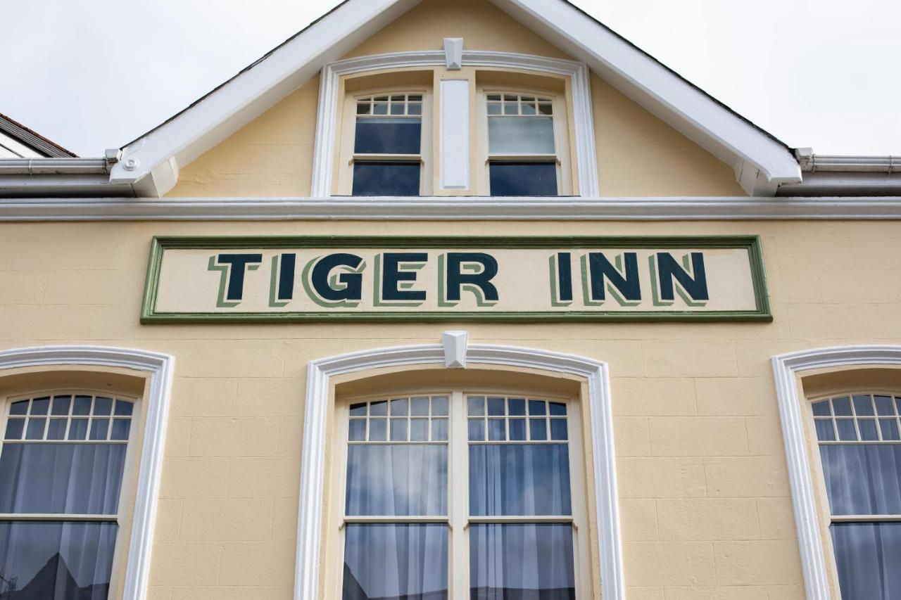 The Tiger Inn Merthyr Tydfil Extérieur photo